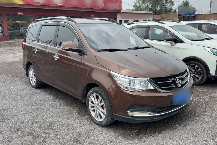 Used Baojun 730 2016 Revised 1.5L Manual Standard Version 7 Seats China V Emission Standard
