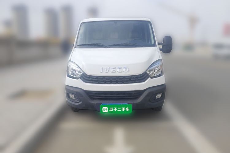 Used Iveco Eurocargo 2021 2.0T Manual Super-Rui Short Wheelbase Low-Roof Side-Hinged Door F1A
