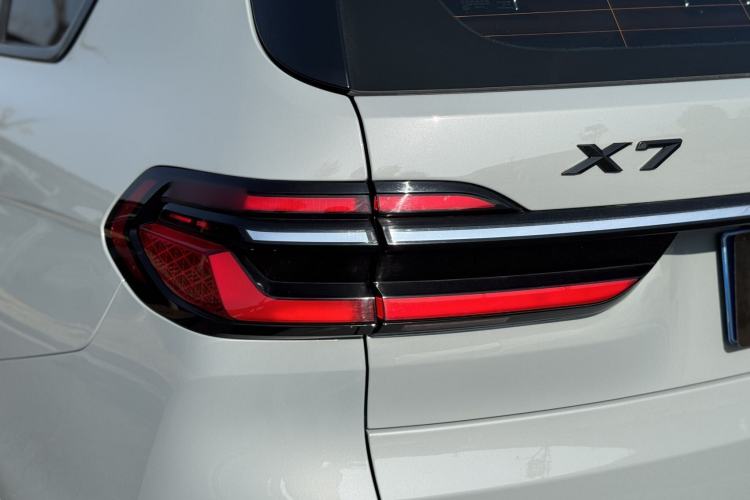 Used BMW X7 2023 xDrive40i Luxury M Sport Package
