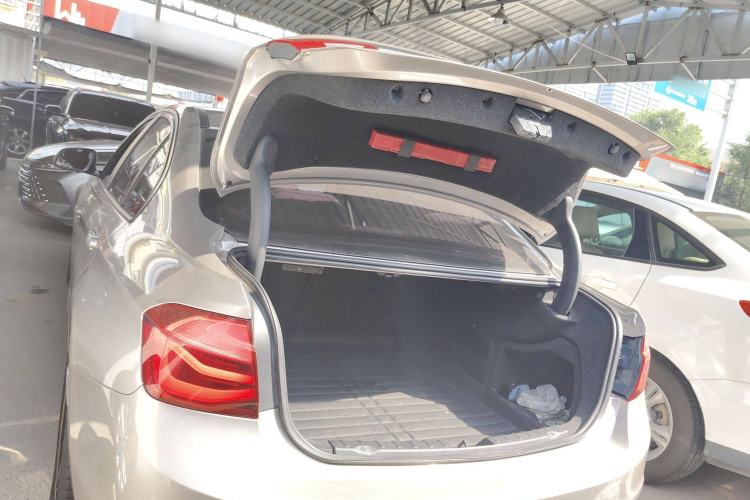 Used BMW 3 Series 2016 320i Fashion Model