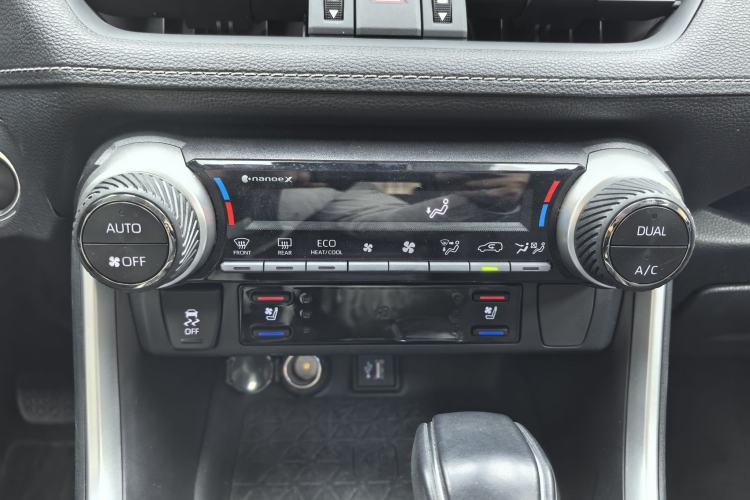 Used Toyota Wildlander 2023 Dual-Motor 2.5L E-CVT Four-Wheel Drive Prestige Edition
