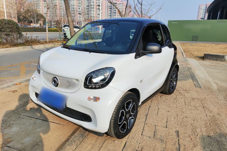 Used  fortwo 2019 0.9T 66kW Hardtop Wind Power Edition China VI
