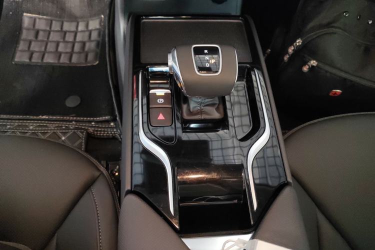 Used Hongqi E-QM5 2024 450km Range Commuter Version
