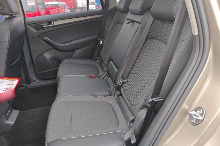 Used Skoda Kodiaq 2018 Facelifted TSI330 5-Seater Two-Wheel-Drive Comfort Edition
