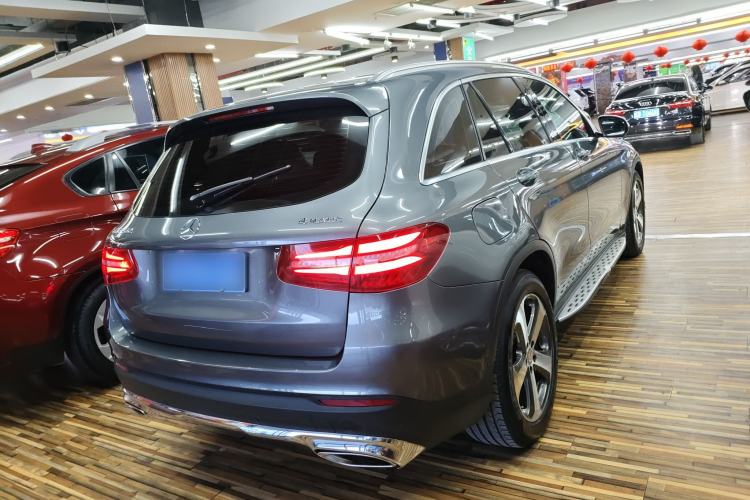 Used Mercedes-Benz GLC 2016 GLC 260 4MATIC Luxury Model
