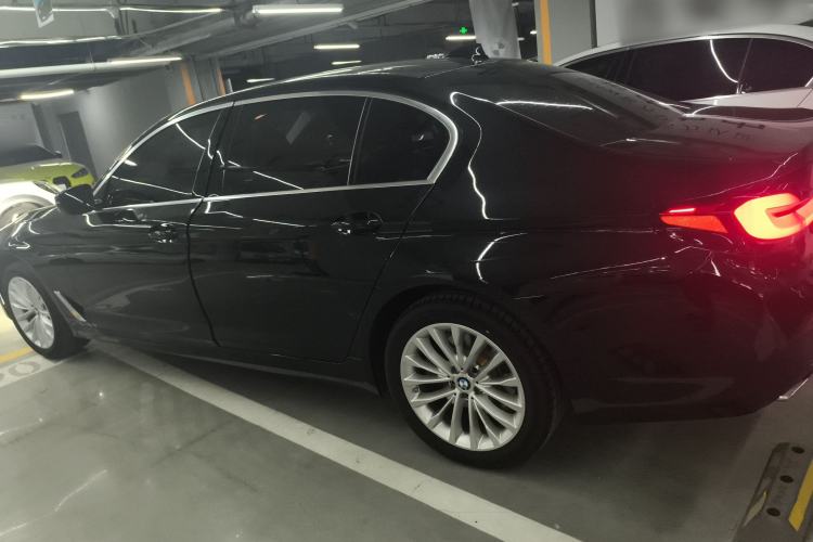 Used BMW 5 Series 2022 Second Facelift 525Li Luxury Package
