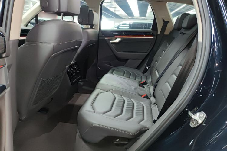 Used Volkswagen Touareg 2020 3.0 TSI Luxury Edition China VI
