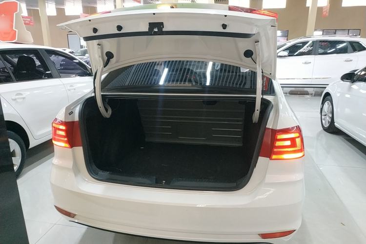 Used Volkswagen Santana 2019 1.5L Manual Fashion Edition China VI Standard