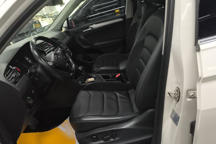 Used Volkswagen Tiguan L 2018 330TSI Automatic Two-Wheel Drive Luxury Edition
