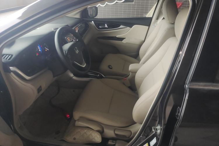 Used Honda Crider 2013 1.8L automatic luxury edition