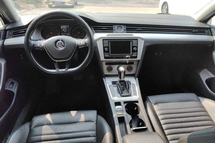 Used Volkswagen Magotan 2019 280TSI DSG Comfort Model China V Standard
