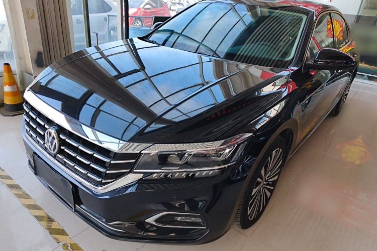 Used Volkswagen Passat 2019 330TSI Luxury Edition China VI Standard