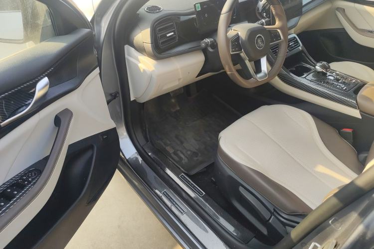 Used BYD Qin PLUS 2024 HONOR Edition DM-i 55KM Leading Model
