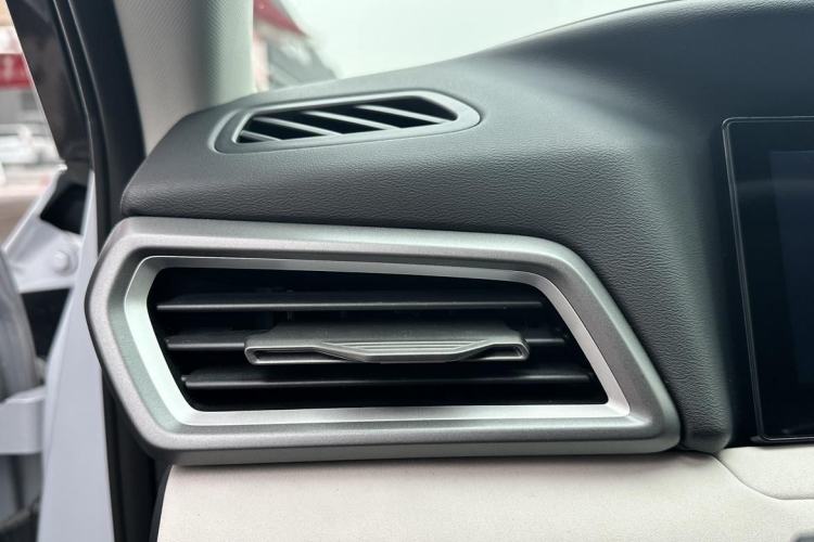 Used BYD Yuan UP 2024 401KM Leading Edition
