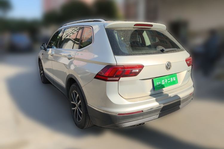 Used Volkswagen Tiguan L 2017 330TSI Automatic Two-Wheel Drive Luxury Edition