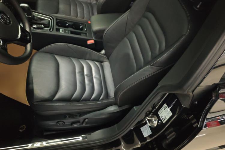 Used Volkswagen FAW-Volkswagen CC 2020 330TSI Glamour Edition China VI Standard
