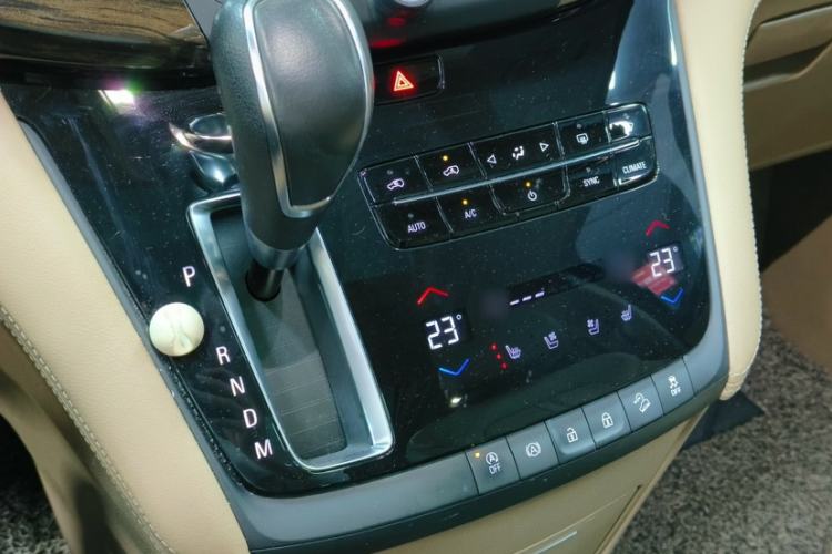 Used Buick GL8 2018 ES 28T Flagship Model China VI Standard
