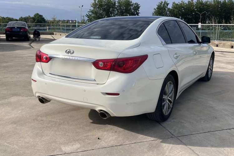 Used Infiniti Q50L 2016 2.0T Enjoyment Edition
