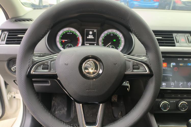 Used Skoda Octavia 2018 Station Wagon TSI230 DSG Luxury Edition