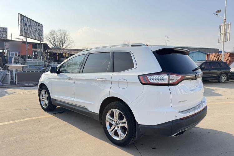 Used Ford Edge 2015 2.0T GTDi Two-Wheel-Drive High-Line Version
