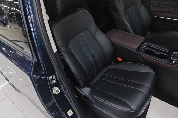 Used GAC Trumpchi M6 2021 270T DCT Elite Edition (7-seater)