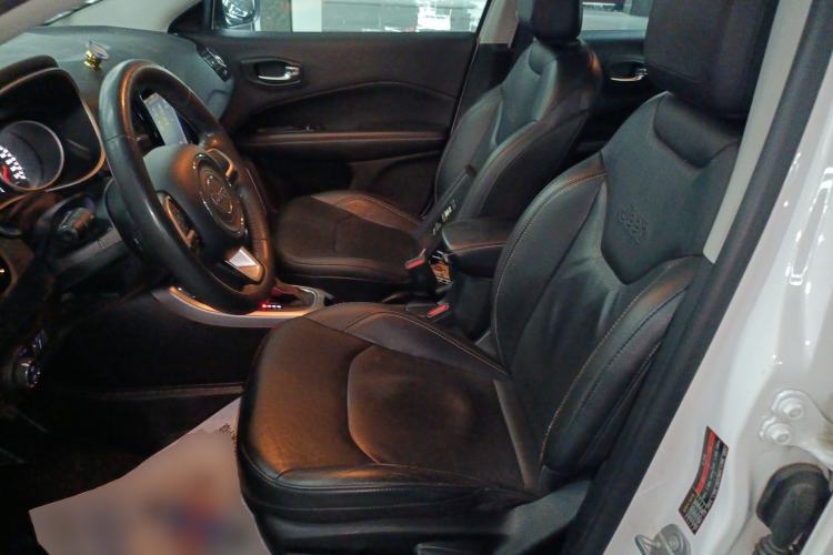 Used  Compass 2017 200T Automatic Family Edition