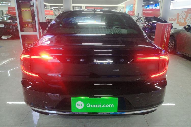 Used Volvo S90 2025 B5 Zhiyi Luxury Edition
