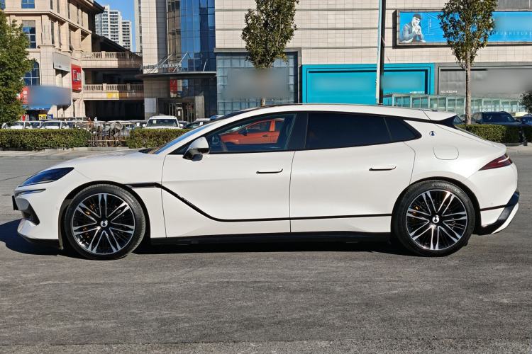 Used Denza Z9GT 2024 1100 Four-Wheel Drive Ultra Version