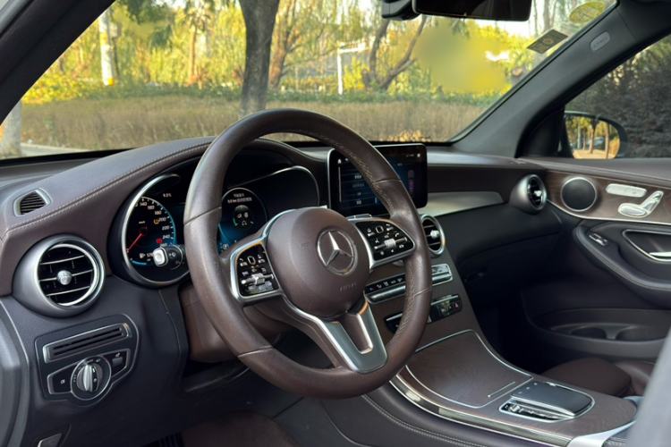 Used Mercedes-Benz GLC 2020 GLC 260 L 4MATIC Luxury Model