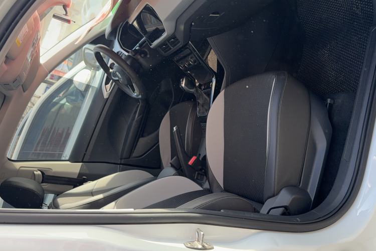 Used Volkswagen Tacqua 2021 200TSI DSG JoyConnect Edition
