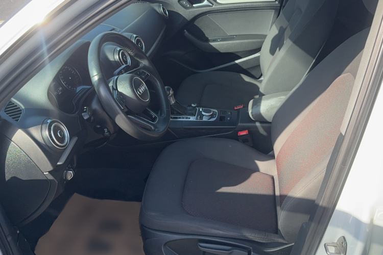 Used Audi A3 2020 Restyled Sportback 35 TFSI Entry-Level China VI Emission Standard
