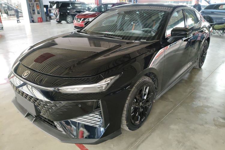 Used Changan UNI-V 2024 1.5T Prestige Edition