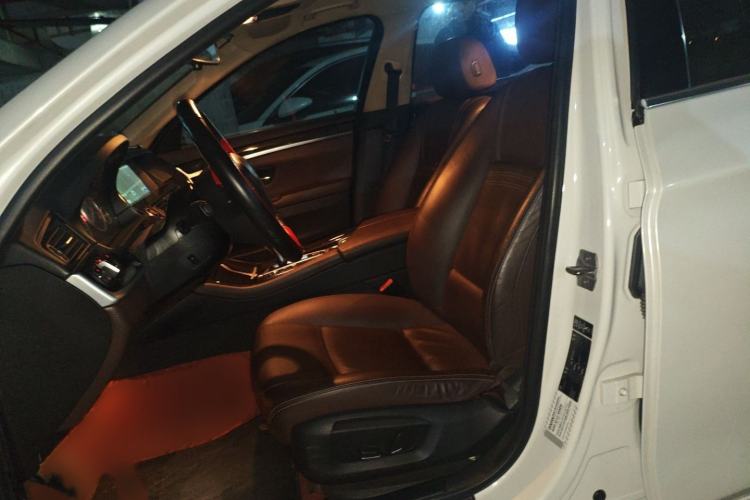 Used BMW 5 Series 2014 525Li Luxury Design Package
