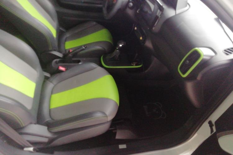 Used Roewe Clever 2021 302 km New Four-Seater Super-Efficient Version
