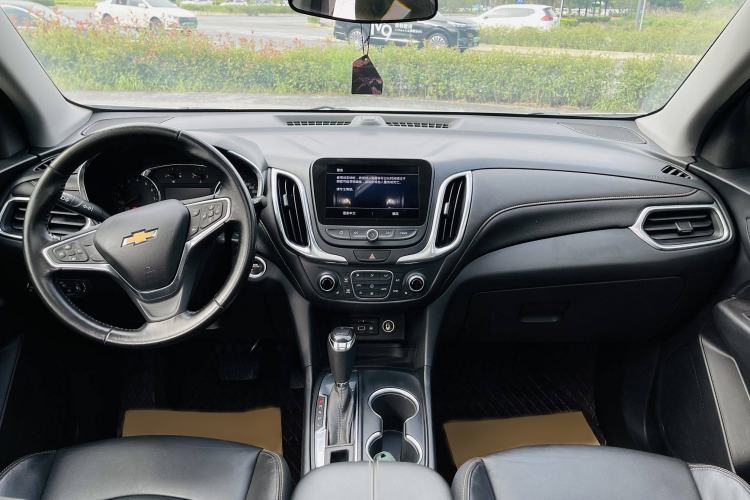 Used Chevrolet Equinox 2019 535T Automatic YuJie Edition China VI

