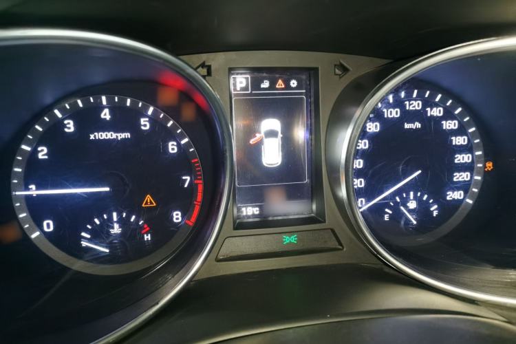 Used Hyundai Santa Fe 2017 2.0T Automatic Two-Wheel Drive Smart Version 7 Seats