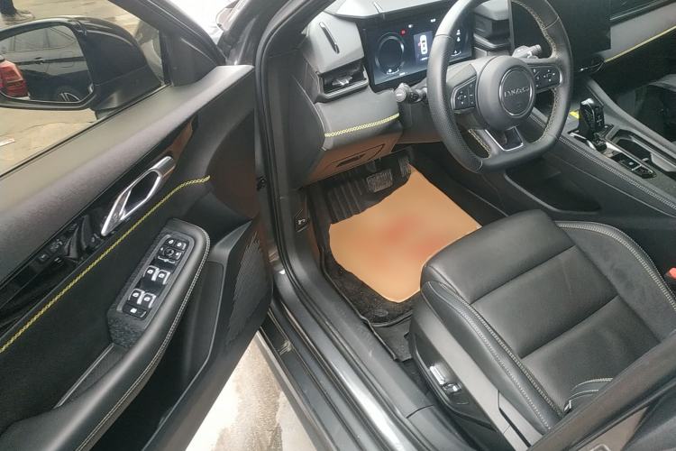 Used Lynk & Co 03 2023 2.0TD DCT JingPro
