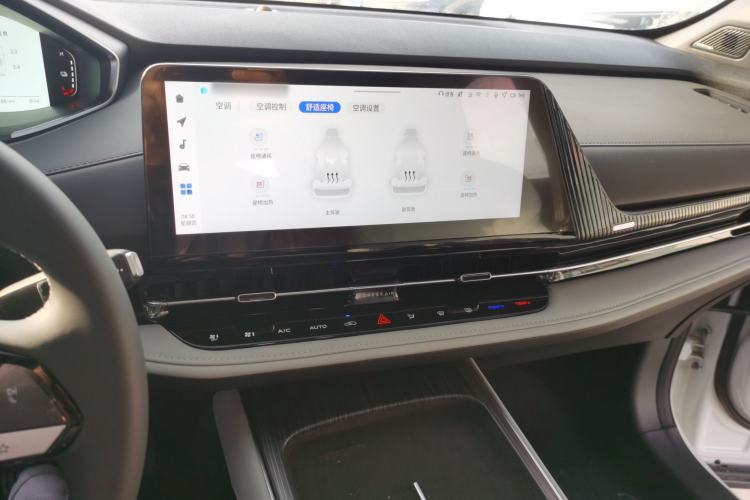 Used Changan CS55PLUS PHEV 2025 Smart New Blue Whale 125km Ultra-Range Edition
