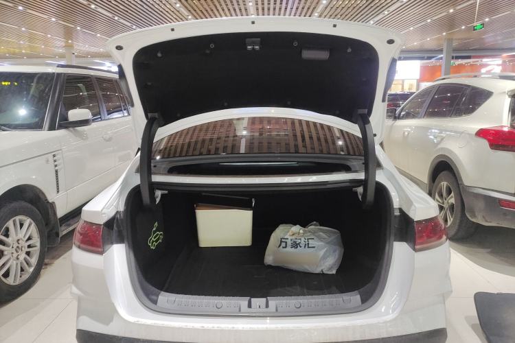 Used BYD Qin L 2024 DM-i 80KM Leading Model
