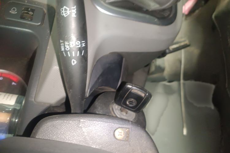 Used Foton Scenic G7 2017 2.0L Long-Wheelbase Commercial Van High Roof 2 Seats 4Q20M
