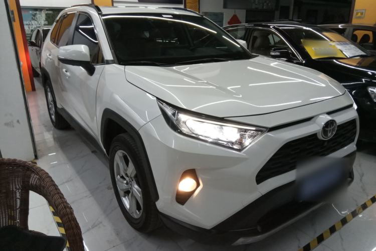 Used Toyota RAV4 2020 2.0L CVT Two-Wheel Drive Fashion Edition
