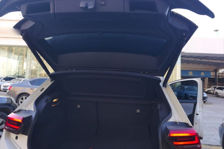 Used Volkswagen ID.3 2025 Smart Edition Outstanding Model
