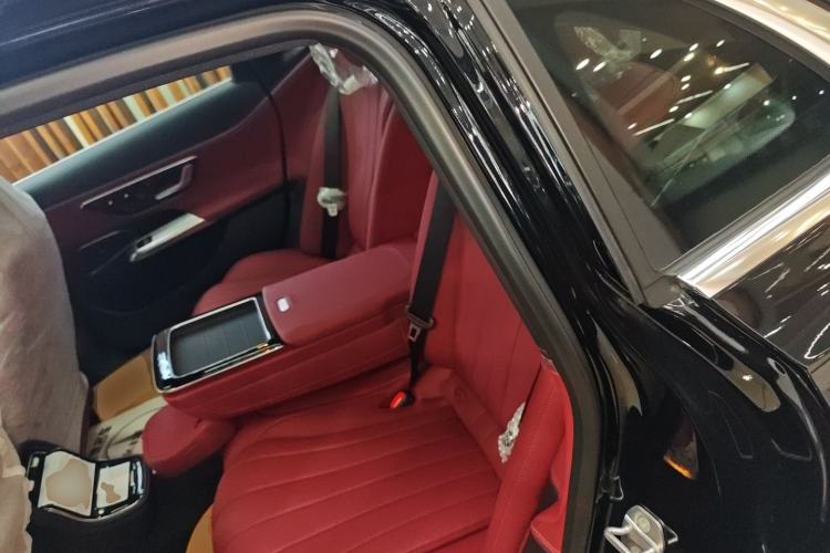 Used Mercedes-Benz E-Class 2024 Facelift E 260 L 4MATIC
