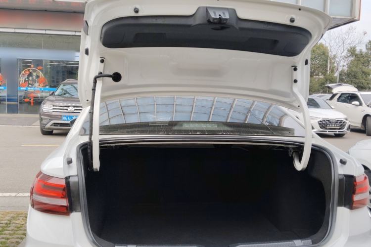 Used Volkswagen Lavida 2024 1.5L Automatic DeYi Edition