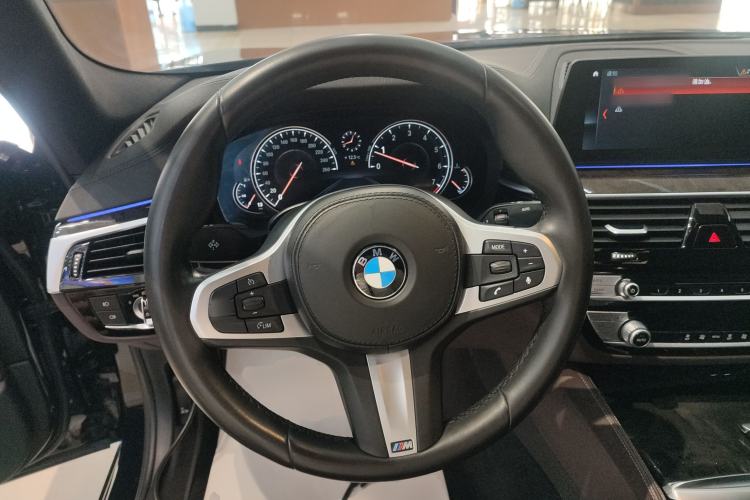 Used BMW 5 Series 2018 525Li M Sport Package
