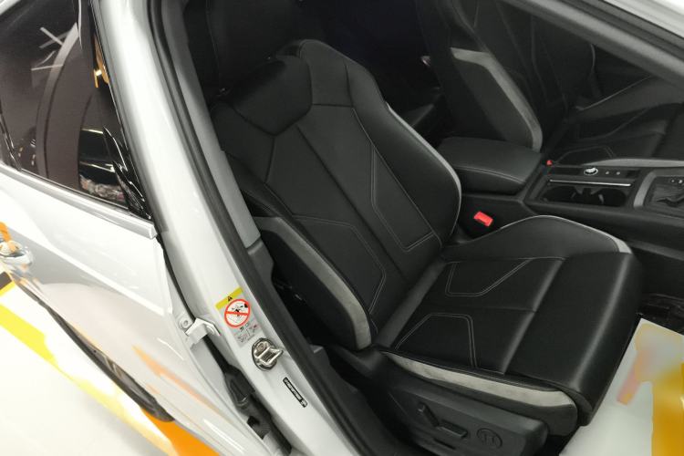 Used Audi Q3 2024 40 TFSI Fashion Dynamic Model