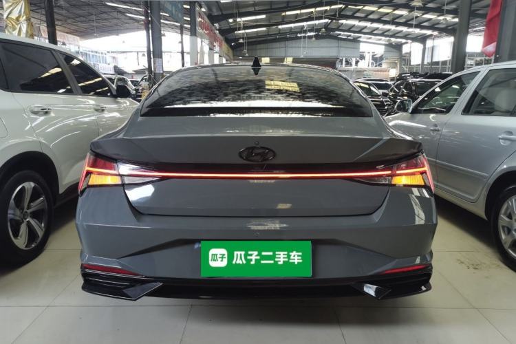 Used Hyundai Elantra 2021 1.5L CVT LUX Prestige Edition
