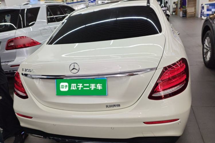 Used Mercedes-Benz E-Class 2018 E 300 L Sporty and Stylish Model
