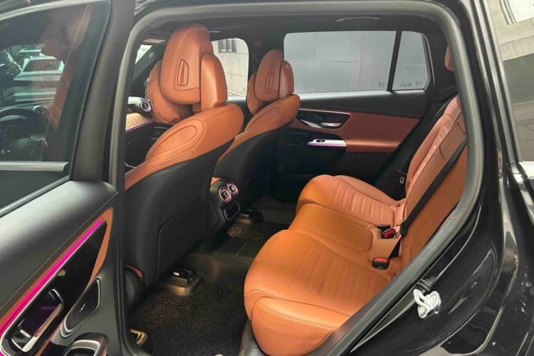 Used Mercedes-Benz GLC 2025 GLC 300 L 4MATIC Dynamic Model 5 Seats
