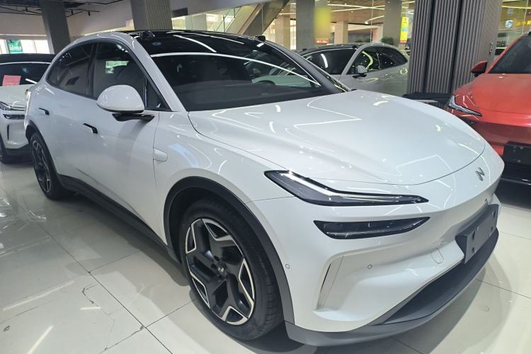 Used ONVO L60 2024 60 kWh Rear-Drive Version